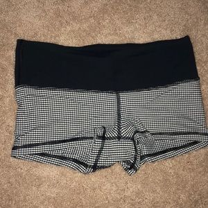 Lululemon size 2 spandex shorts